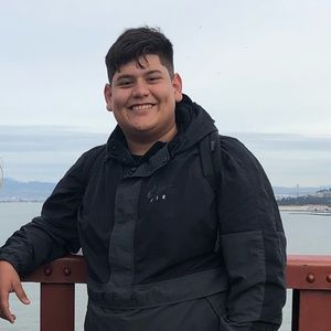 Meet your Posher, Luis